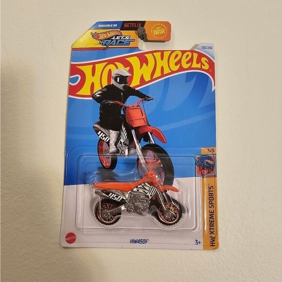 HotWheels Other - Hot Wheels HW450F Motorcycle Dirt Motor Bike HW Extreme Hotwheels Lets Race New